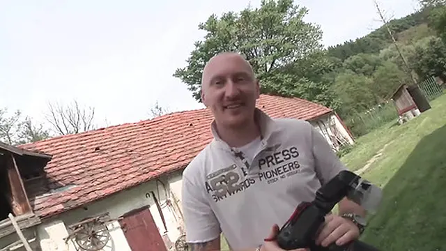 Cute teen gets spitroasted at outdoor casting