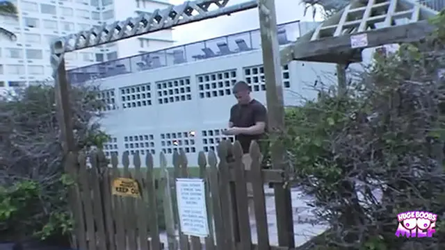 A couple of lucky lesbians explore a condo and enjoy a thick cock🌭