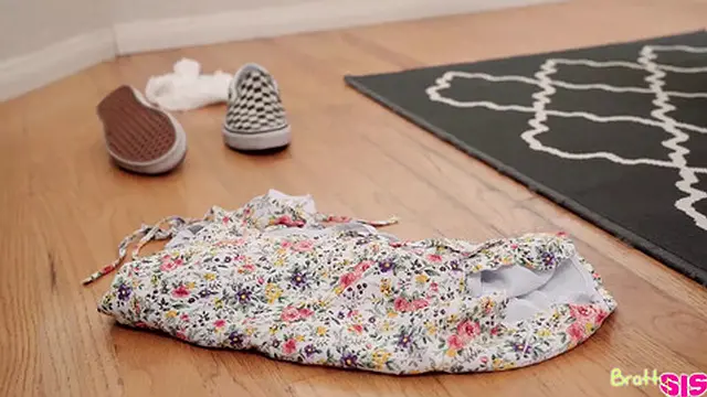 boyfriend Tied Up and Pleasured by My Friends′ Busty Group