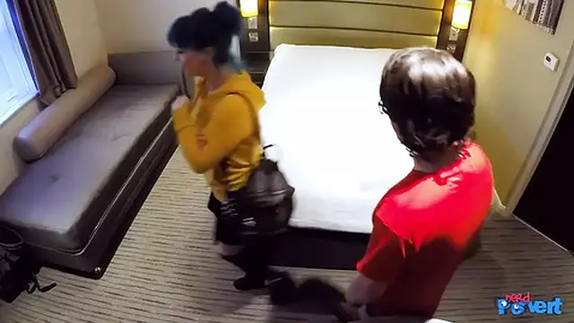 Roxxie Sweetheart - Hotel Seducing