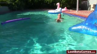Oh, hell yeah! Two smoking hot chicks soaking wet and sucking cock🍆 poolside!