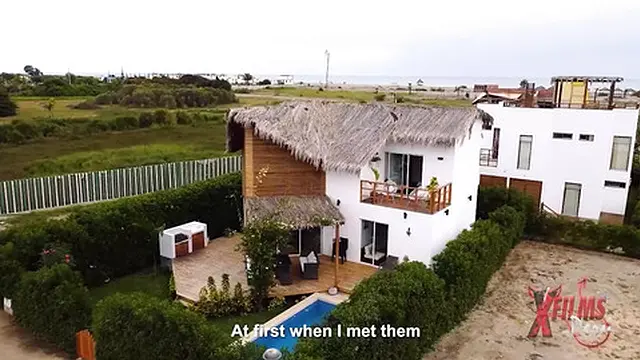 Peruvian cumshot on two big ass🍑 Venezuelans doing secret🤫 oral😜