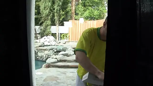 Girls trade and fuck a single dick🍆