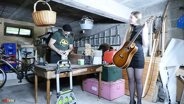 Anal Threesome with Double Penetration and Pissing for Alice Maze