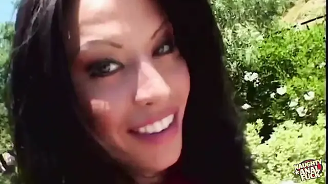 Hard Times Bring Out the Best in These Two as They Deep Throat and Pound a Latina′s Pussy✌