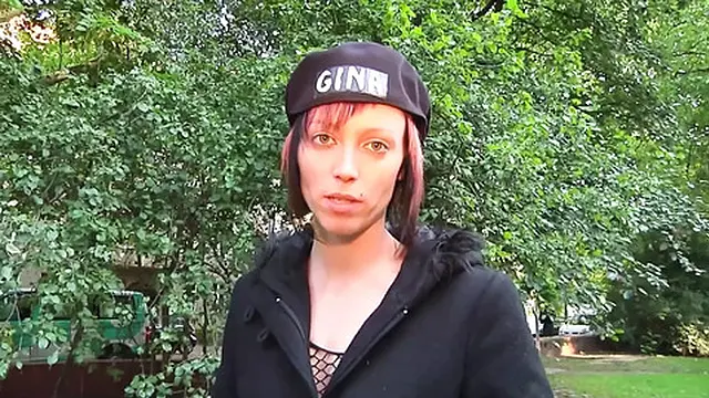 Gina with Two Lesbians for Some Wet Play