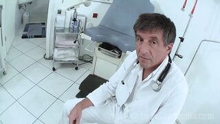 Perverted sex games in the doctor's office