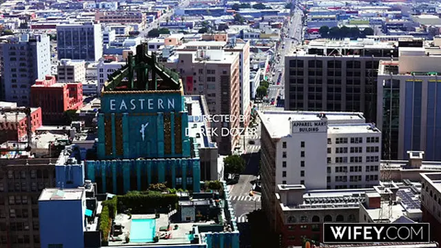 WIFEY Beautiful Fit Hotwife Serenity Cox Enjoys Massive Cumshot Threesome