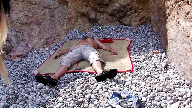 Lidya Rogue in an awesome three-way experience