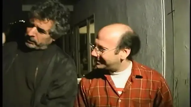 Brune hair beauty enjoys intense pleasure in her rear