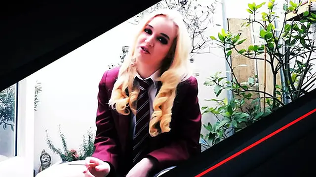 Bisexual redheads switch turns riding cock🌭 in British FFM threesome