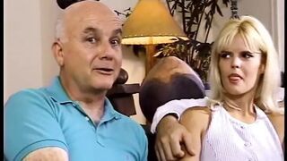 Hot blonde gets deep anal👌 action in a wild three-way