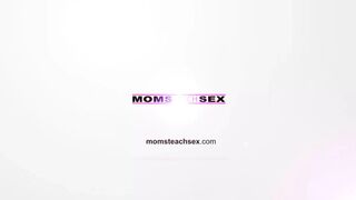 Stepmom Knows Best - S1:e1