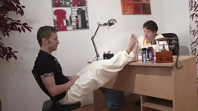 Hot French blonde enjoys intense anal👌 and double penetration in a sensual massage trio