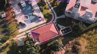 I love it when they put my finger in my asshole GGmansion