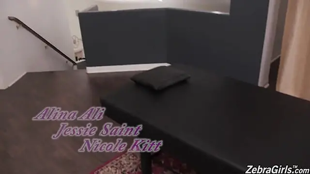 Alina Ali, Jessie Saint and Nicole Kitt have lesbain sex