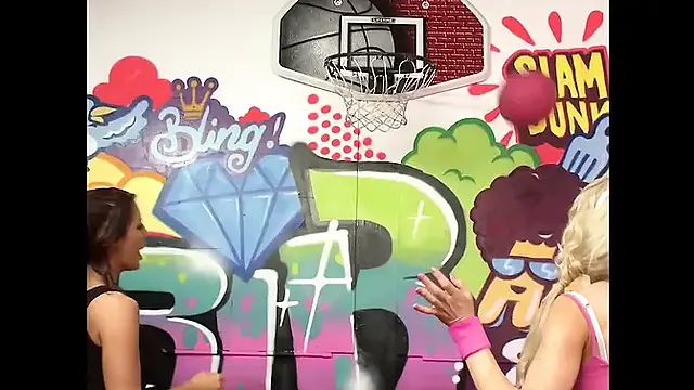 Referee Calls Time Out to Fuck Cindy Behr as She Eats Out Charlie Monaco